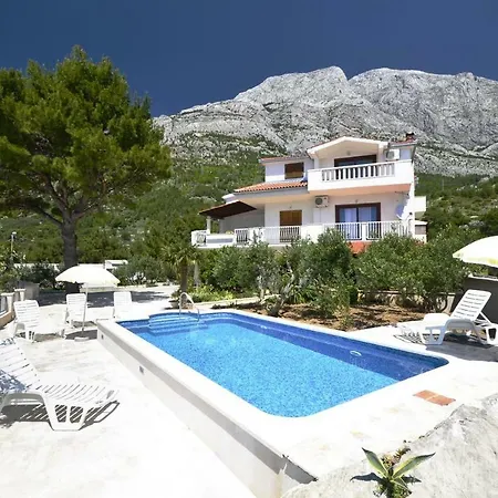 Apartment 12442b Baška Voda